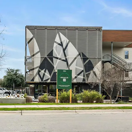 South Atx Condo - Pickleball, Sauna And Cold Plunge